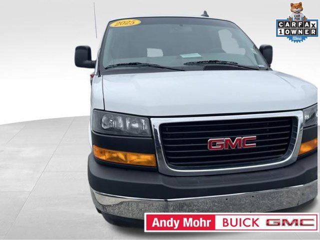 Used 2025 GMC Savana 2500 w/ Driver Convenience Package RWD image 3