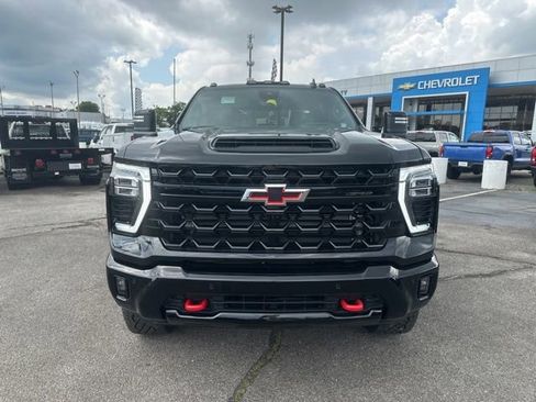 New 2026 Chevrolet Silverado 2500 ZR2 w/ LPO, Dark Essentials Package AWD/4WD image 8