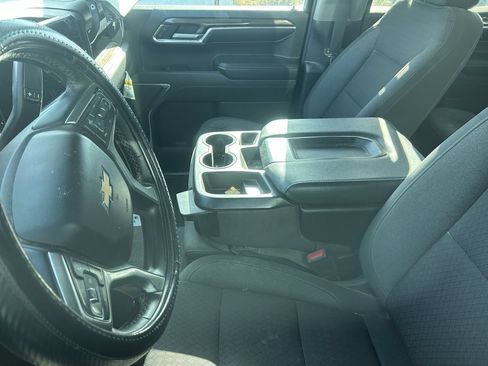 Used 2023 Chevrolet Silverado 1500 LT AWD/4WD image 12