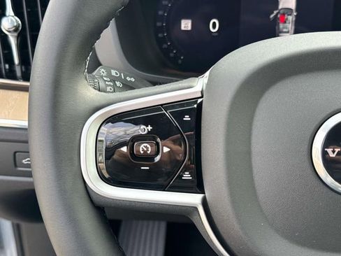 New 2026 Volvo XC60 B5 Plus w/ Climate Package image 25