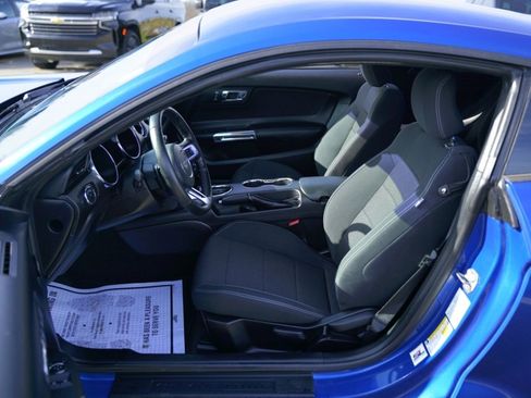 Used 2017 Ford Mustang Coupe image 12