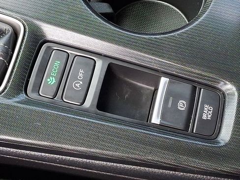 Used 2022 Honda Civic LX image 25
