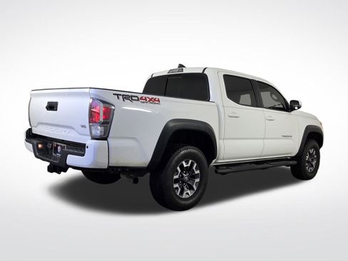 Used 2023 Toyota Tacoma TRD Off-Road w/ Technology Package AWD/4WD image 8