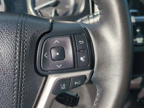 Used 2018 Toyota Highlander SE image 13