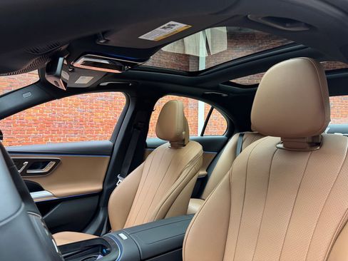 New 2026 Mercedes-Benz E 350 4MATIC Sedan image 3