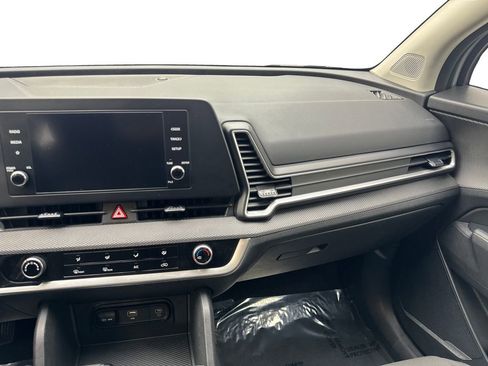 Used 2025 Kia Sportage LX FWD image 54
