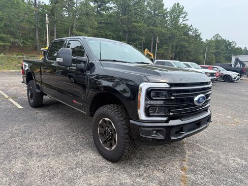 Used 2026 Ford F250 Platinum w/ Tremor Off-Road Package AWD/4WD image 1