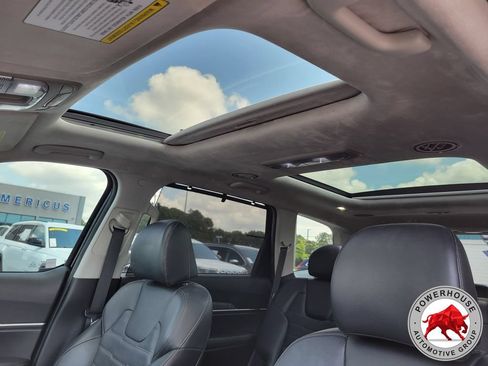 Used 2023 Kia Telluride SX Prestige AWD/4WD image 27
