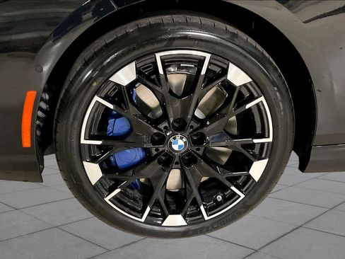 Used 2025 BMW M235i xDrive w/ Premium Package AWD/4WD image 8