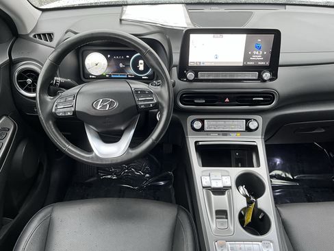 Certified 2022 Hyundai Kona Limited image 11
