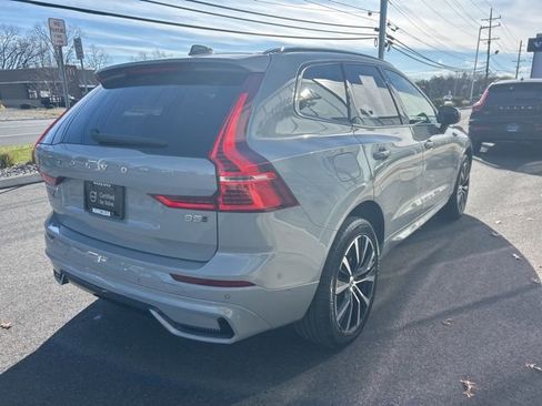 Certified 2025 Volvo XC60 B5 Plus AWD/4WD image 5