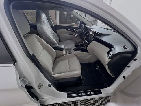 Used 2022 Nissan Rogue Sport SV FWD image 27