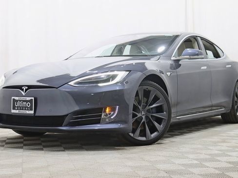 Used 2019 Tesla Model S AWD image 6