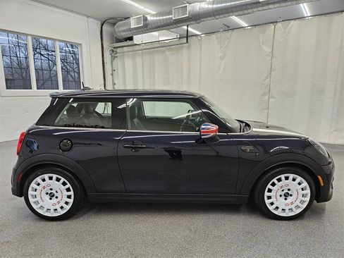 Used 2022 MINI Cooper S image 4