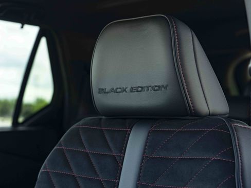 Used 2026 Honda Pilot Black Edition image 18