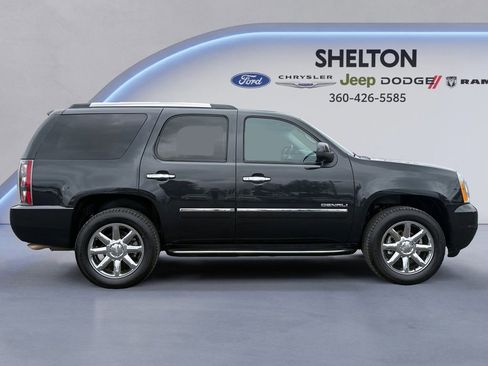 Used 2013 GMC Yukon Denali AWD/4WD image 7