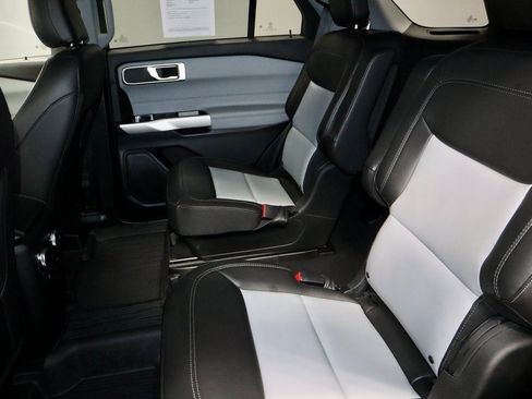 Certified 2023 Ford Explorer XLT w/ Equipment Group 202A image 25