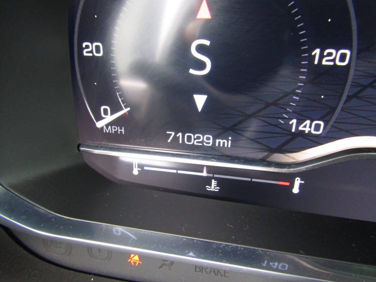 Used 2022 GMC Yukon XL SLE AWD/4WD image 19