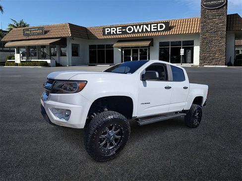 Used 2020 Chevrolet Colorado W/T w/ WT Convenience Package image 3