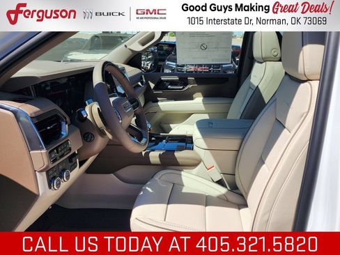 New 2026 GMC Yukon Denali w/ Denali Reserve Package AWD/4WD image 15