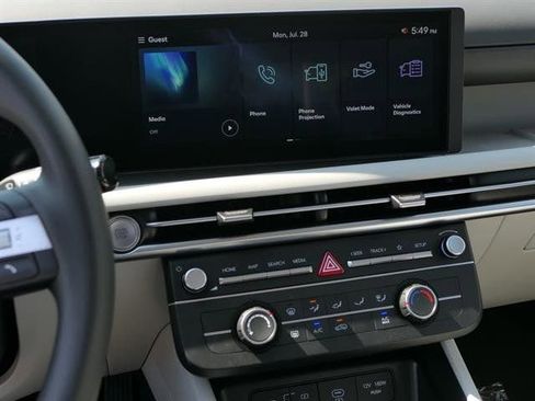 New 2025 Hyundai Tucson SE image 18