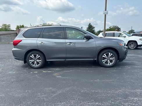 Used 2017 Nissan Pathfinder SL w/ SL Premium Package AWD/4WD image 3