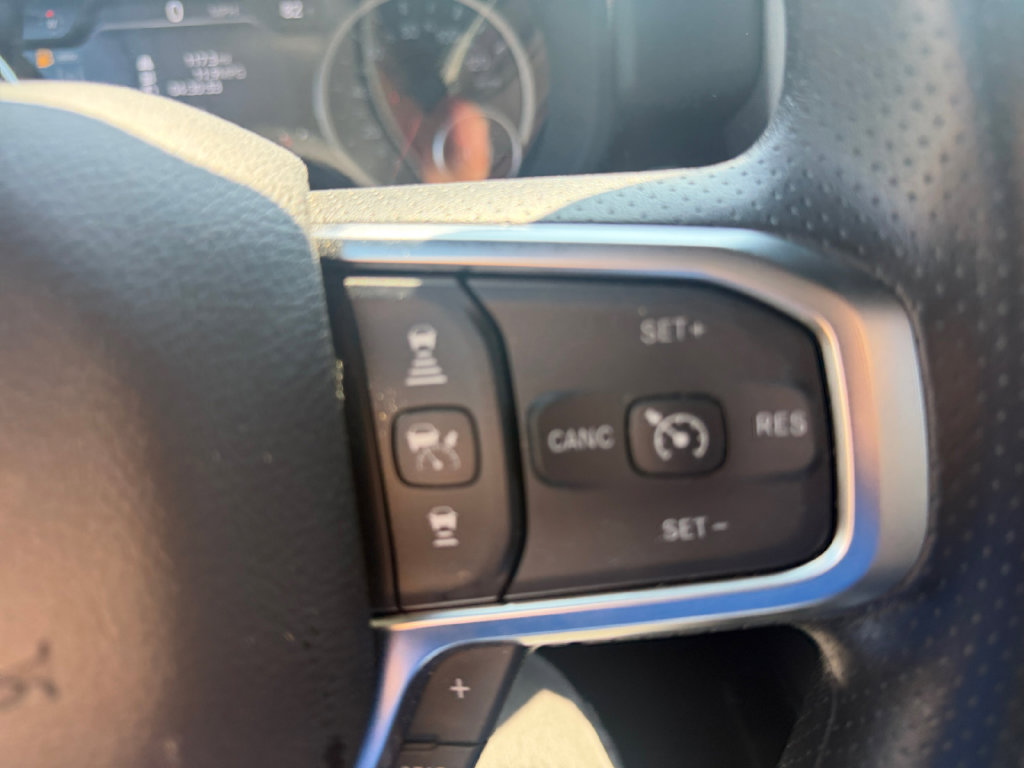 Used 2026 RAM 1500 Express AWD/4WD image 11