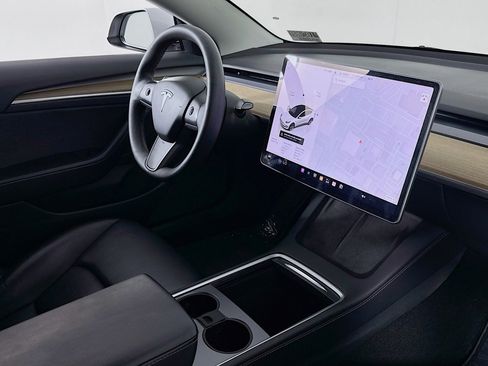 Used 2022 Tesla Model 3 Long Range AWD/4WD image 15