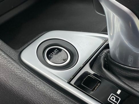 Used 2022 Nissan Sentra SV w/ Trunk Package image 22