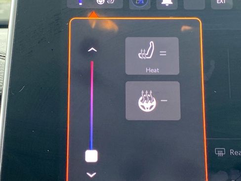 Used 2022 Jeep Compass Latitude image 17