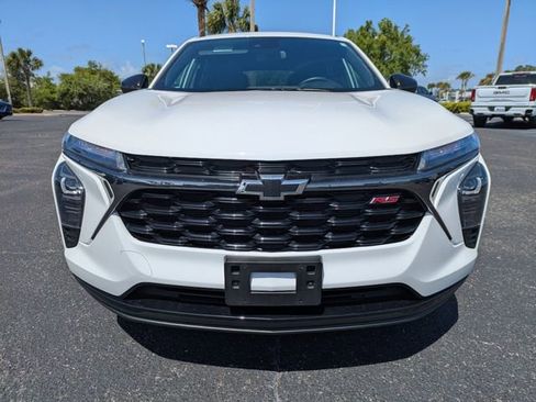 Used 2024 Chevrolet Trax RS w/ Driver Confidence Package image 9