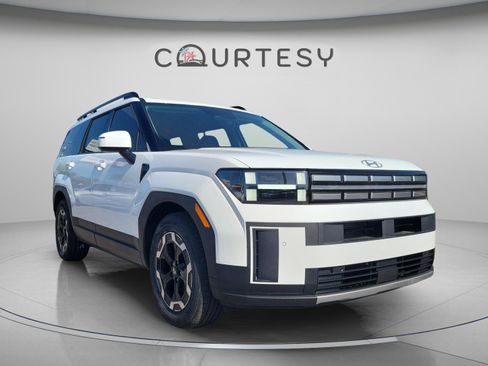 Certified 2024 Hyundai Santa Fe SEL image 4