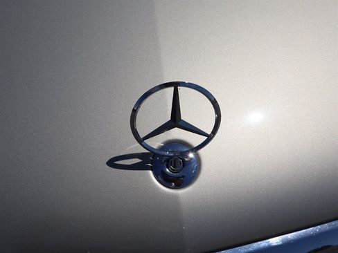 Used 2012 Mercedes-Benz C 250 Sedan image 27