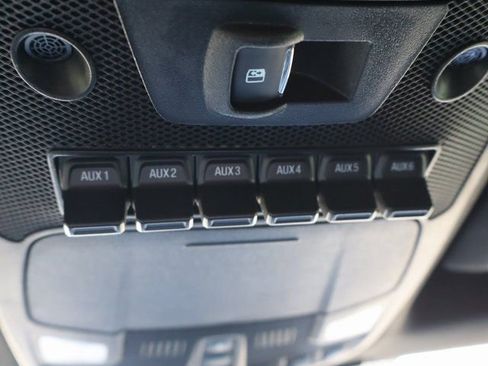 Used 2021 Ford F250 Platinum w/ FX4 Off-Road Package image 31