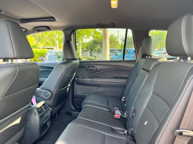 Used 2023 Honda Passport EX-L image 8