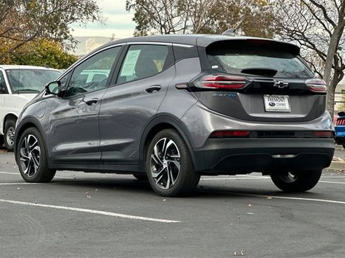 Used 2022 Chevrolet Bolt LT w/ Infotainment Package image 6