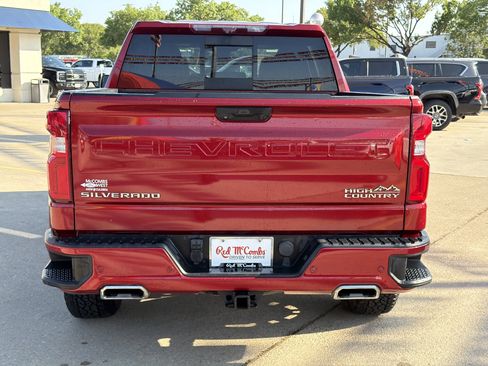 Used 2023 Chevrolet Silverado 1500 High Country w/ Technology Package AWD/4WD image 11
