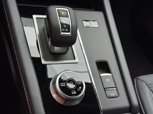 New 2026 Nissan Rogue SL AWD/4WD image 14