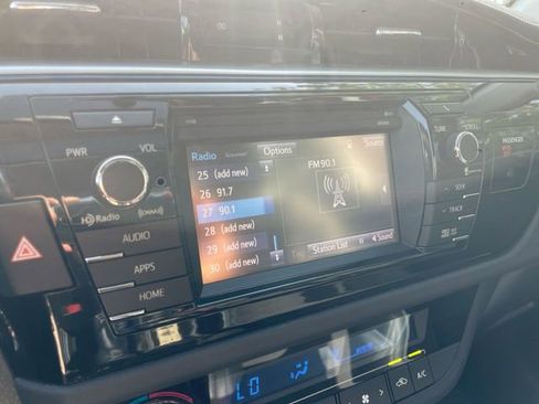 Used 2016 Toyota Corolla S image 17