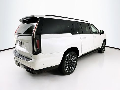 Used 2023 Cadillac Escalade ESV Sport Platinum w/ Heavy-Duty Trailer Package AWD/4WD image 8
