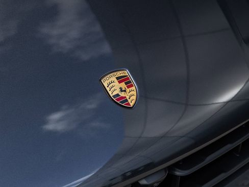 Certified 2026 Porsche Macan AWD/4WD image 21