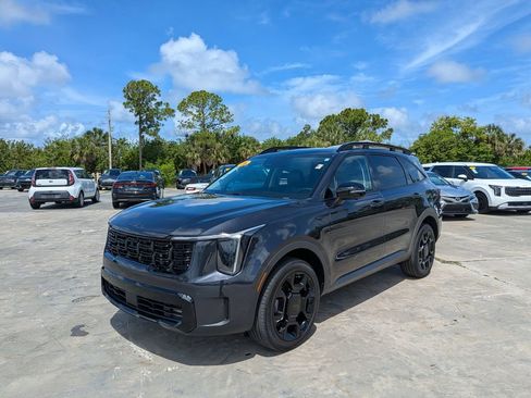 Certified 2026 Kia Sorento SX AWD/4WD image 3