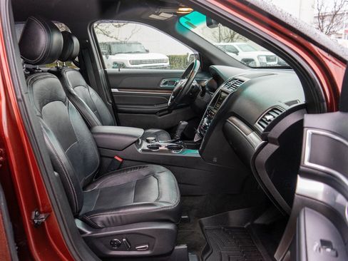 Used 2016 Ford Explorer Limited w/ Equipment Group 301A image 10