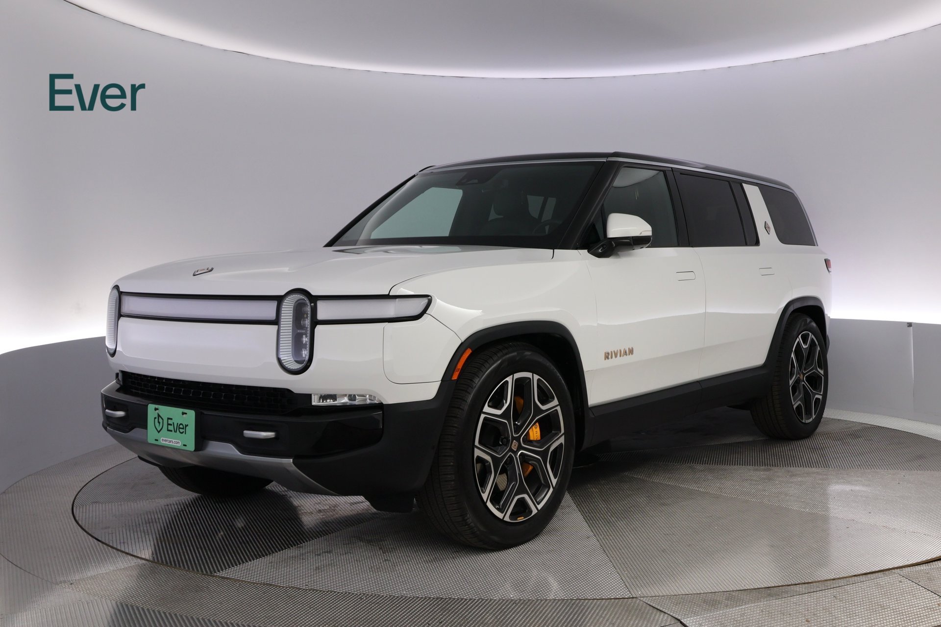 Used 2023 Rivian R1S Adventure Quad AWD/4WD image 2