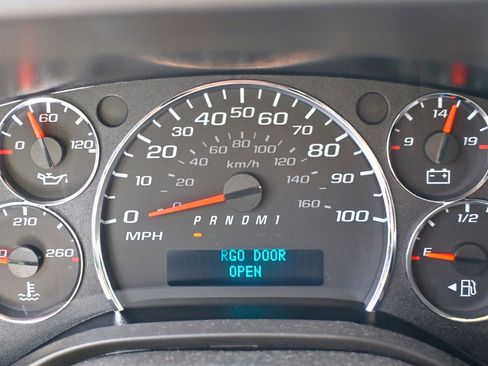 New 2025 Chevrolet Express 2500 Work Van w/ Driver Convenience Package image 21