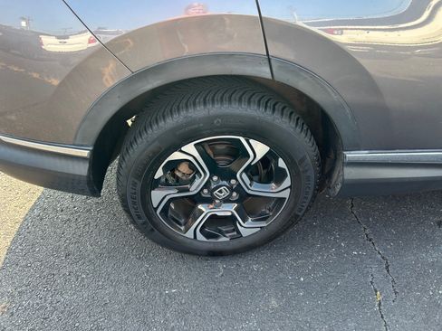Used 2019 Honda CR-V Touring image 10
