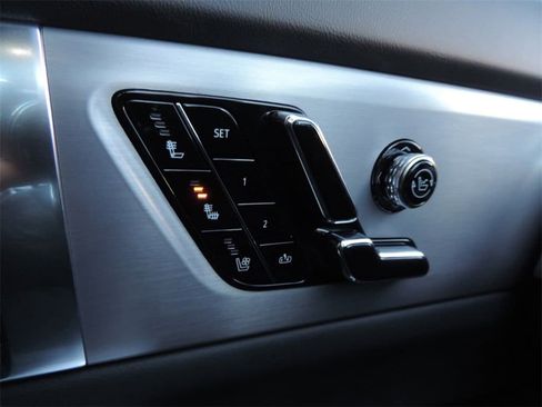 New 2026 Cadillac Vistiq Sport image 24