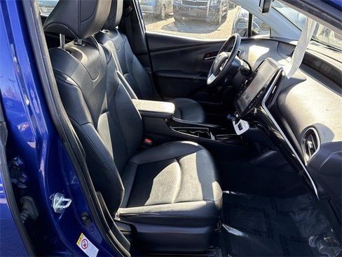 Used 2018 Toyota Prius Three image 9