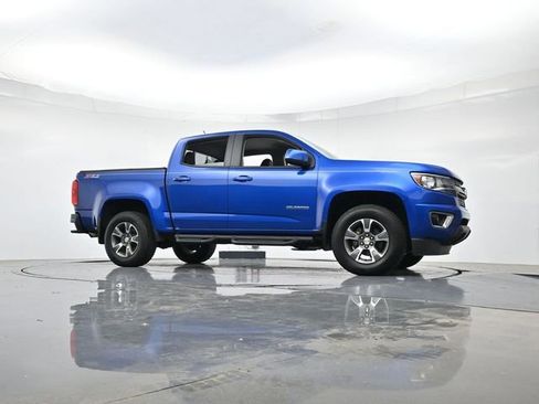 Used 2019 Chevrolet Colorado Z71 AWD/4WD image 36