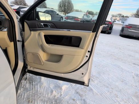 Used 2015 Lincoln MKS AWD w/ Equipment Group 101A image 15